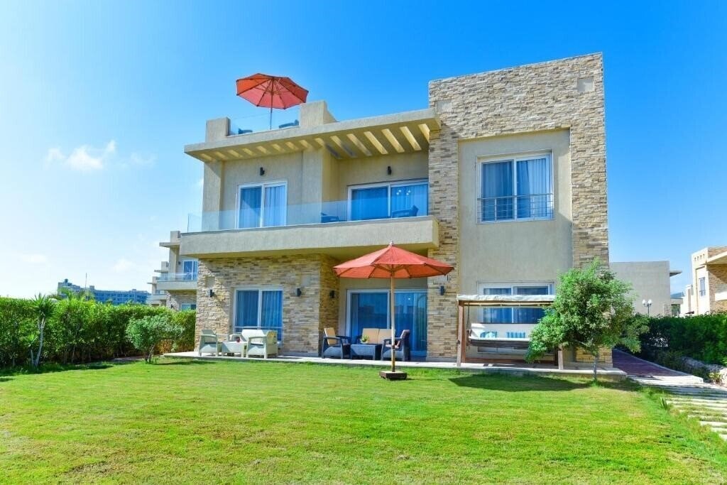 Територія Tolip Hotel North Coast 5*