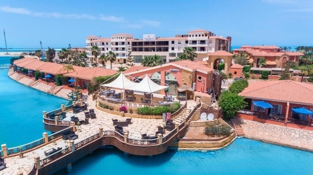 Территория Golden Ocean Marina Hotel 5*