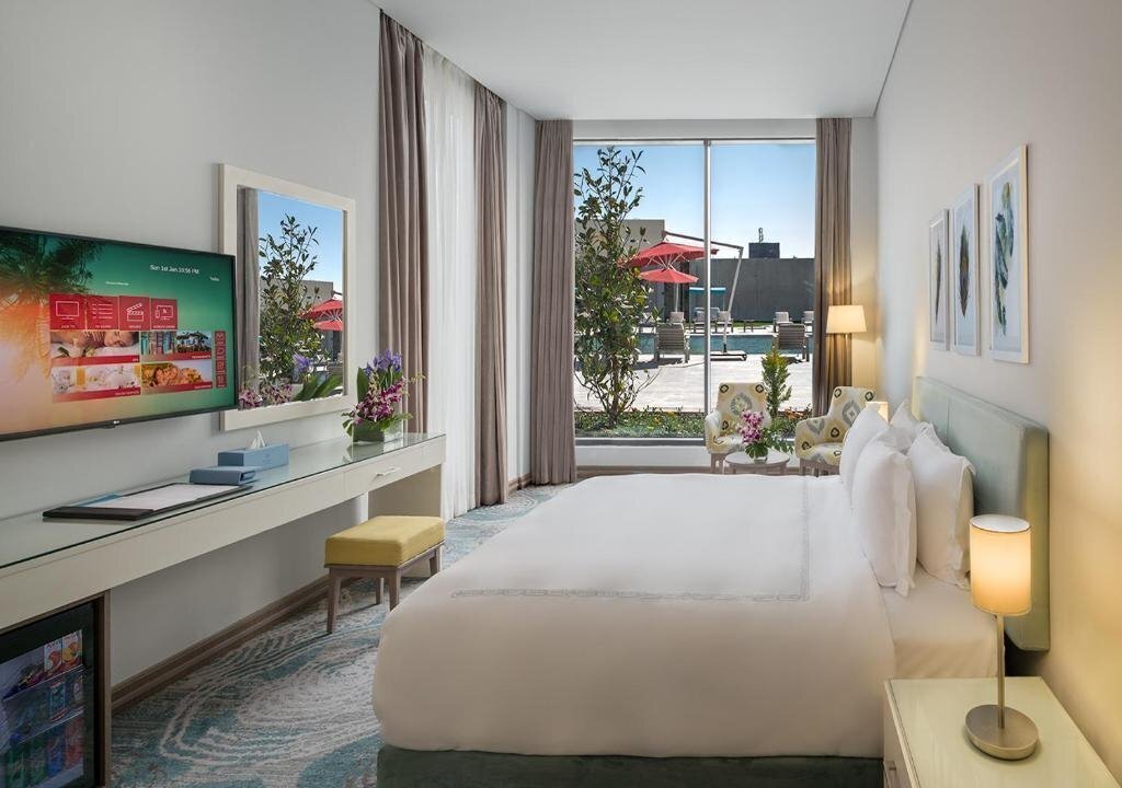 Фото Crystal Inn By Almasa 5*