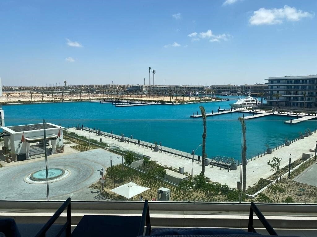 Отель Address Beach Resort Marassi 5*