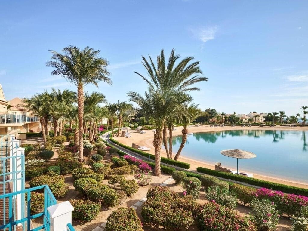 Территория Movenpick Resort & SPA El Gouna 5*