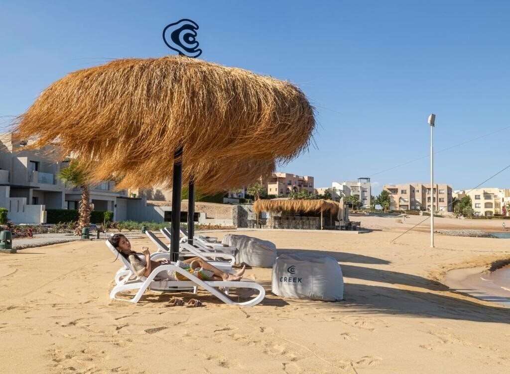 Панорама Creek Hotel & Residences 5*