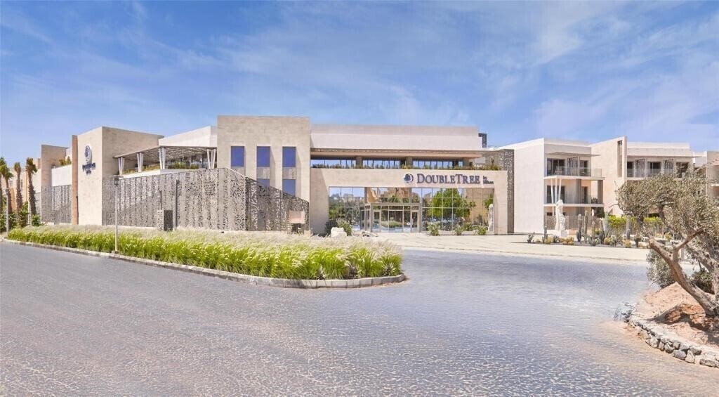 Апартаменты DoubleTree by Hilton Mangroovy El Gouna 4*