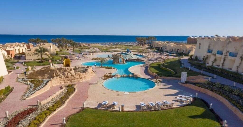 Отель Onatti Beach Resort 4*