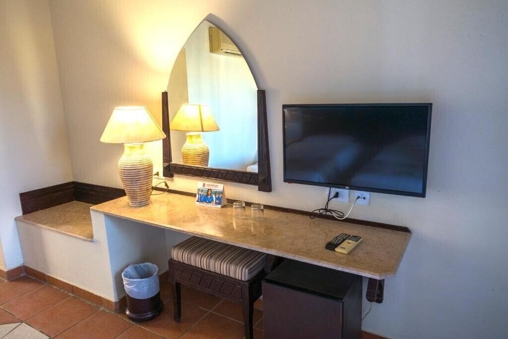 Картинка Onatti Beach Resort 4*