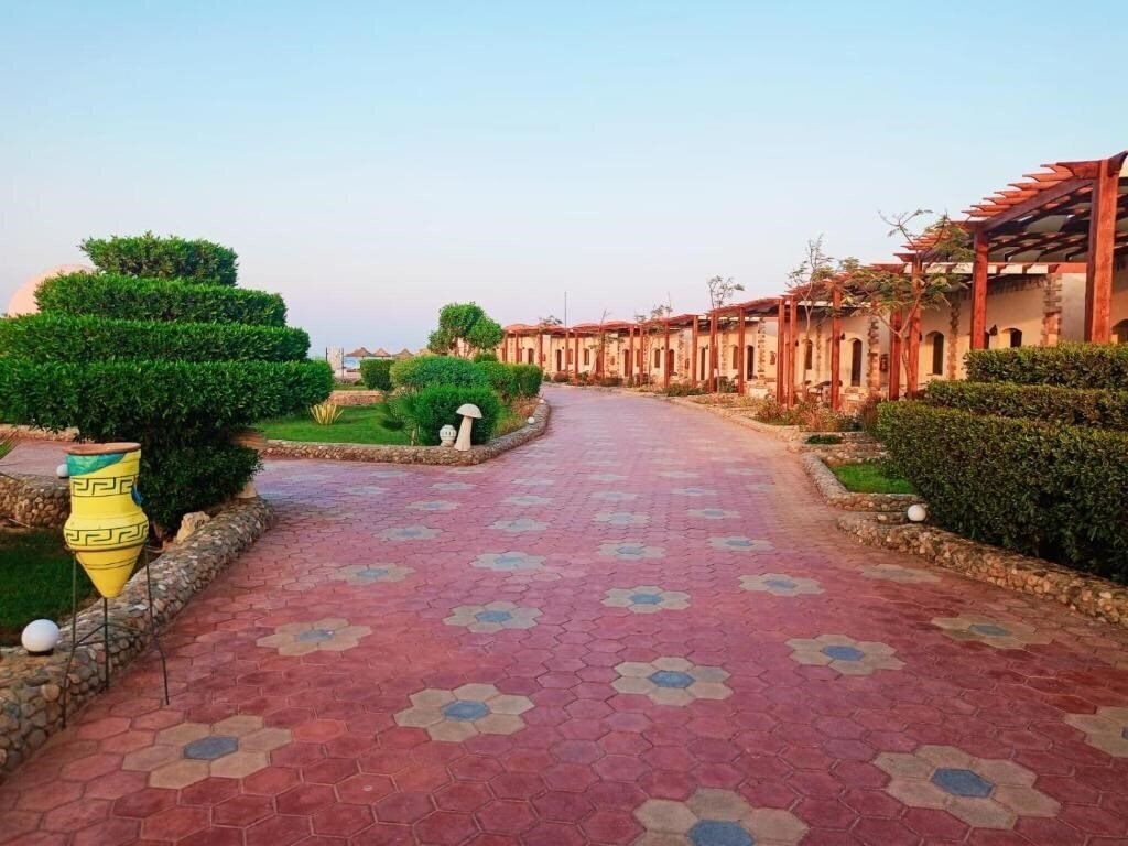 Вид Dolphin Continental Hotel 3*