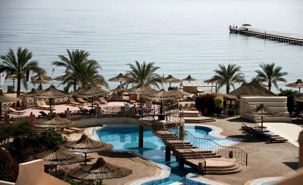 Территория Flamenco Beach Resort El Quseir 4*