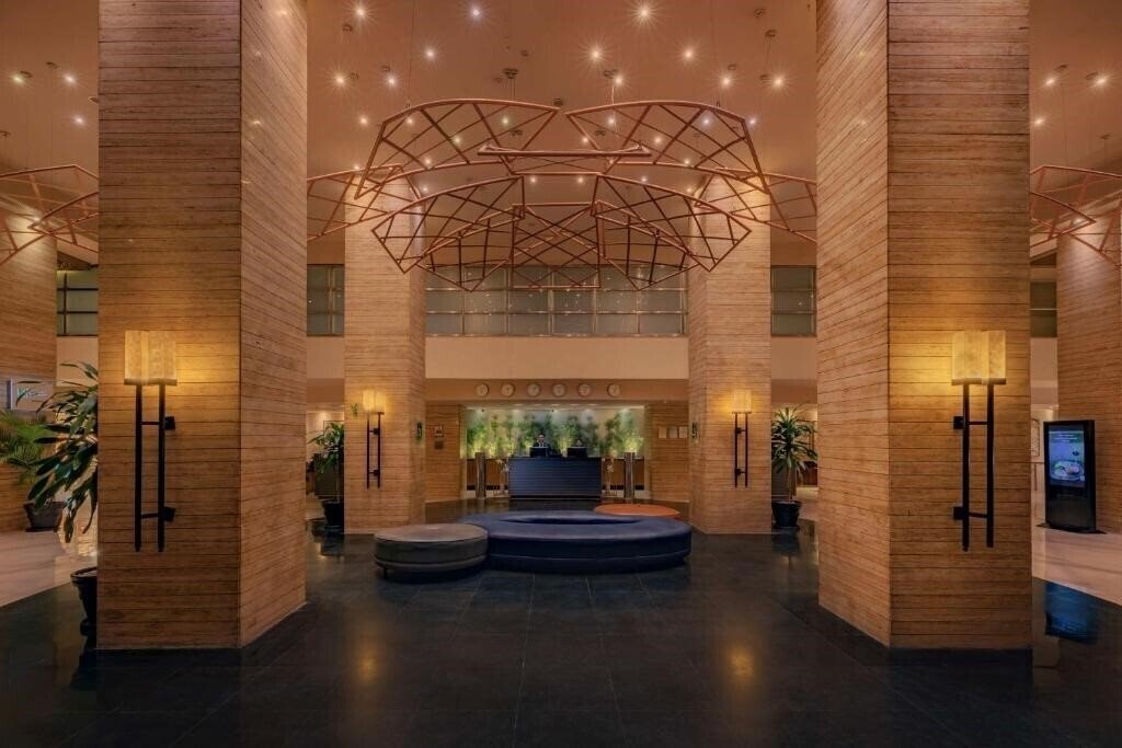 Територія Radisson Blu Hotel Cairo 5*