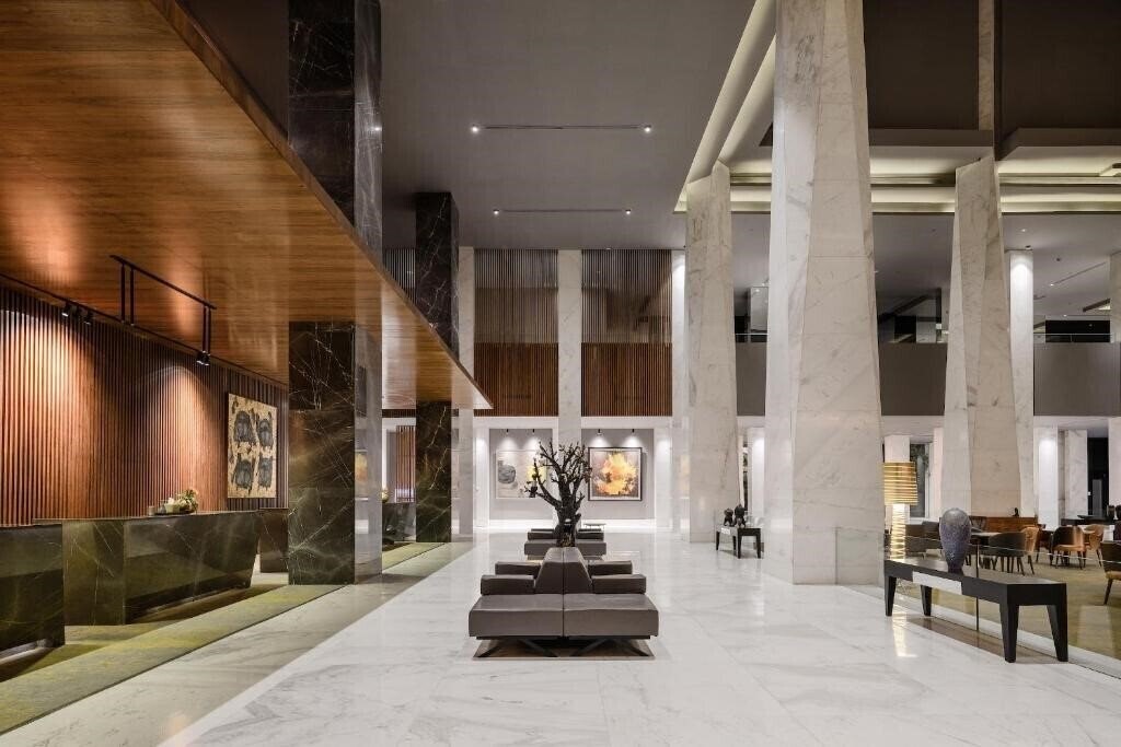 Территория Dusit Thani Lake View Cairo 5*