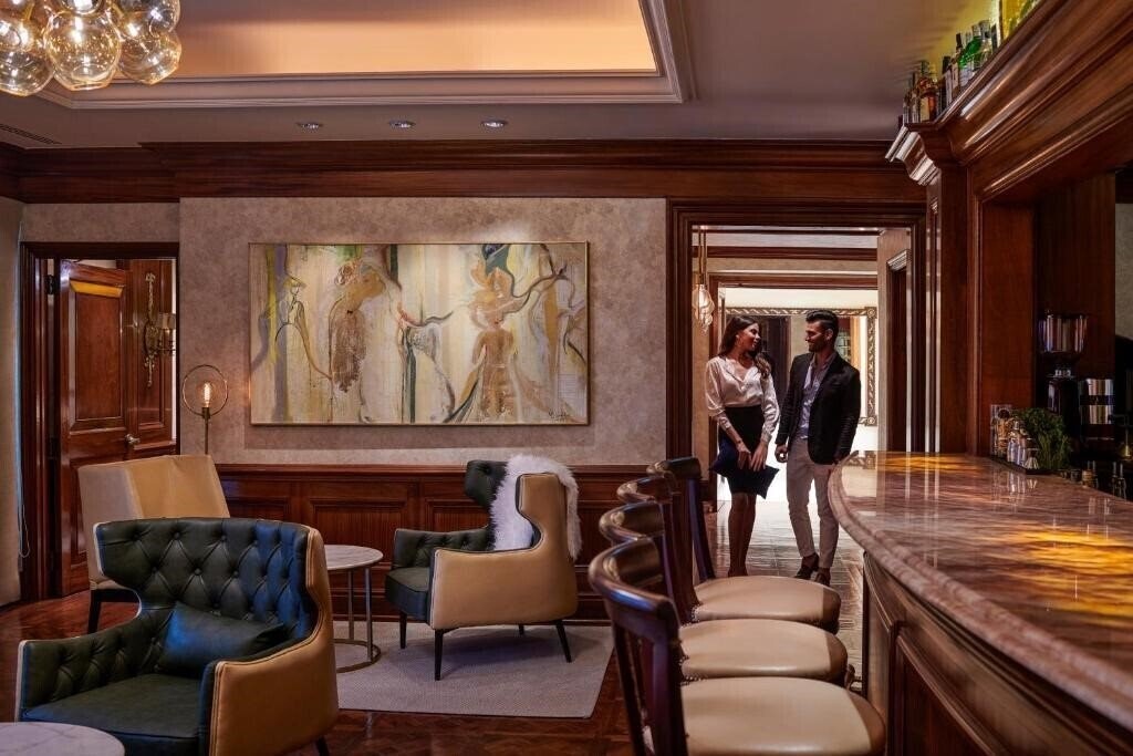 Вид Four Seasons First Residence Hotel 5*