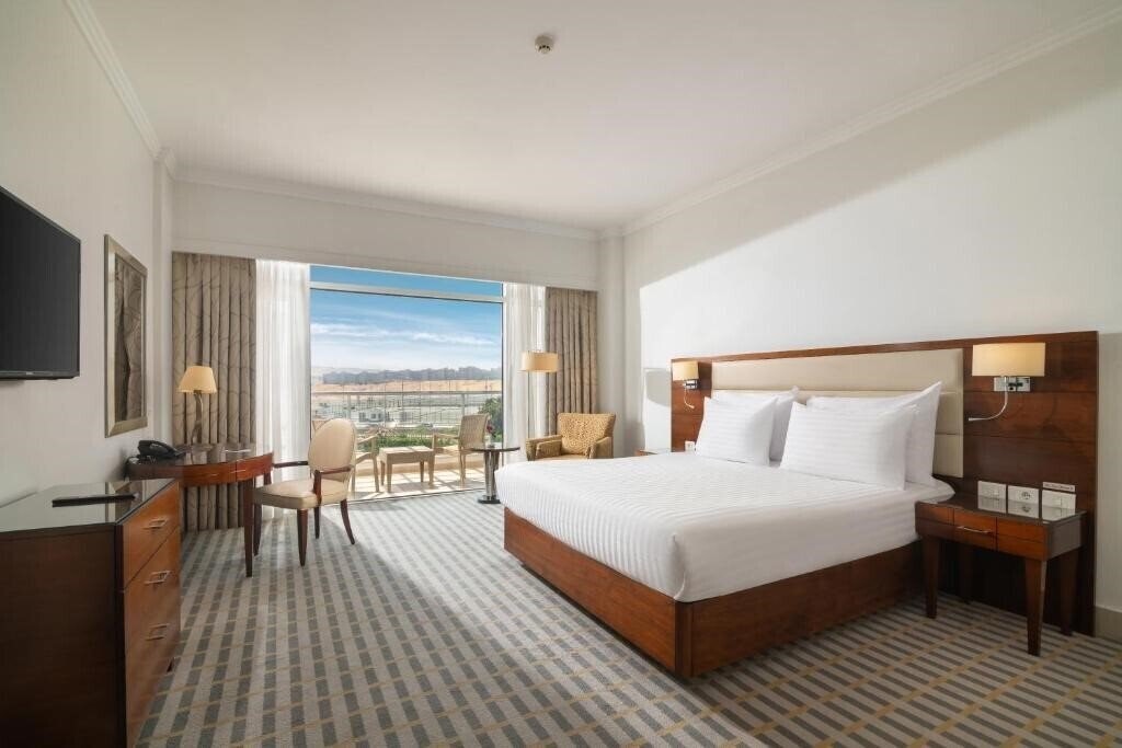 Территория Steigenberger Pyramids Cairo Hotel 5*