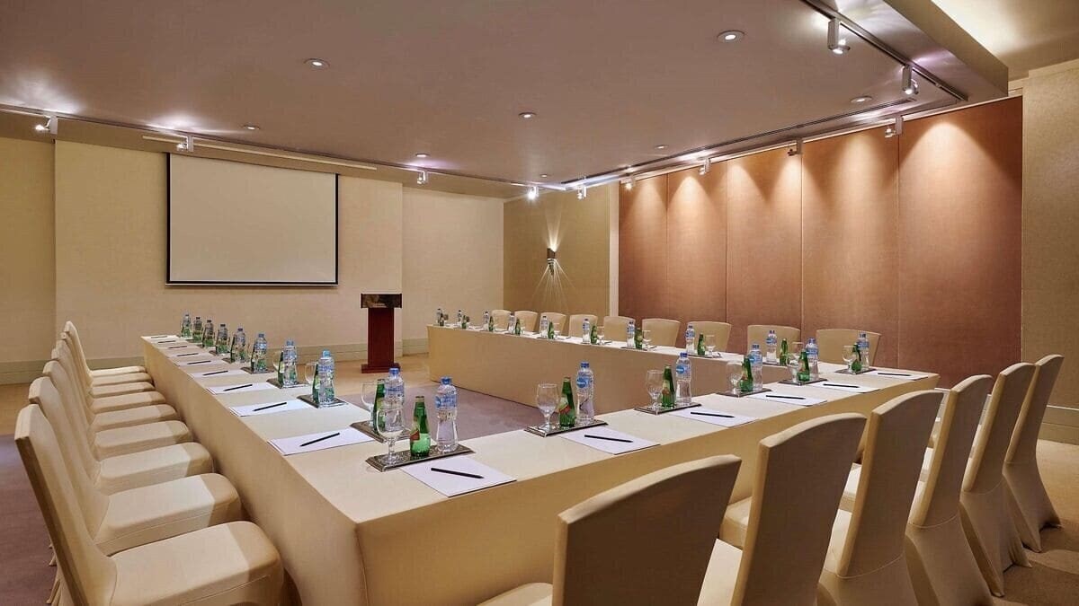 Апартаменты Hilton Cairo Heliopolis Hotel 5*