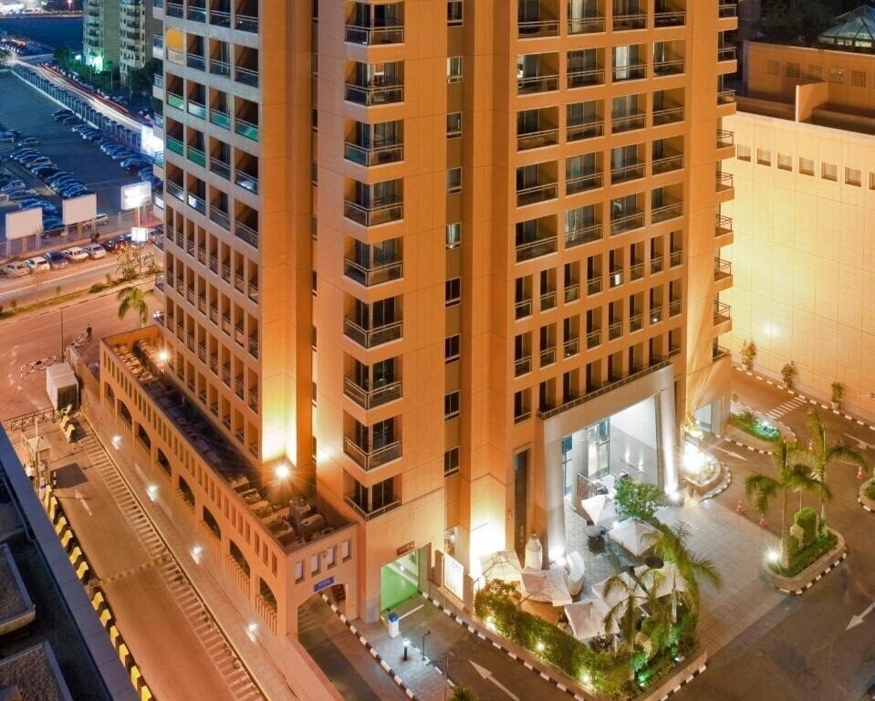 Територія Staybridge Suites Cairo-Citystars 3*