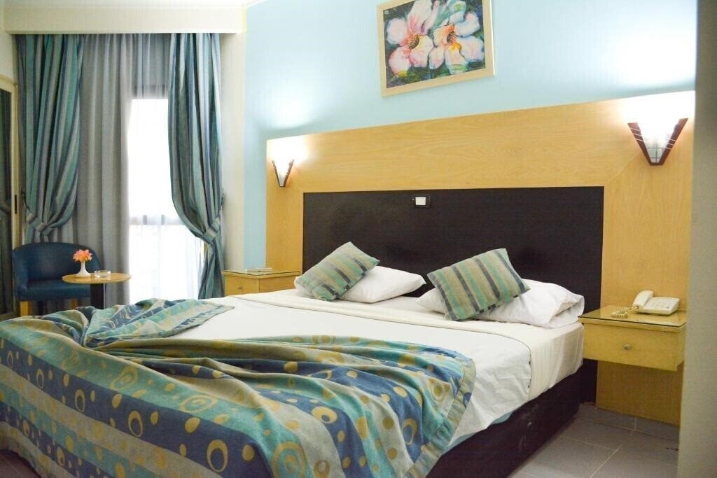 Территория Aracan Pyramids Hotel 4*