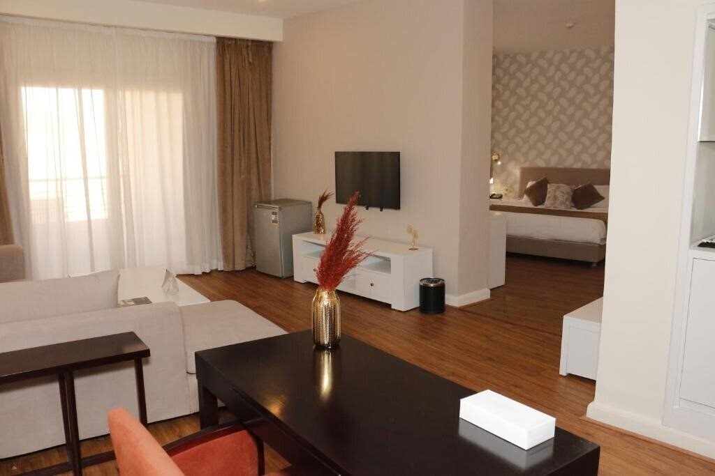 Территория Tolip Family Park Hotel 4*