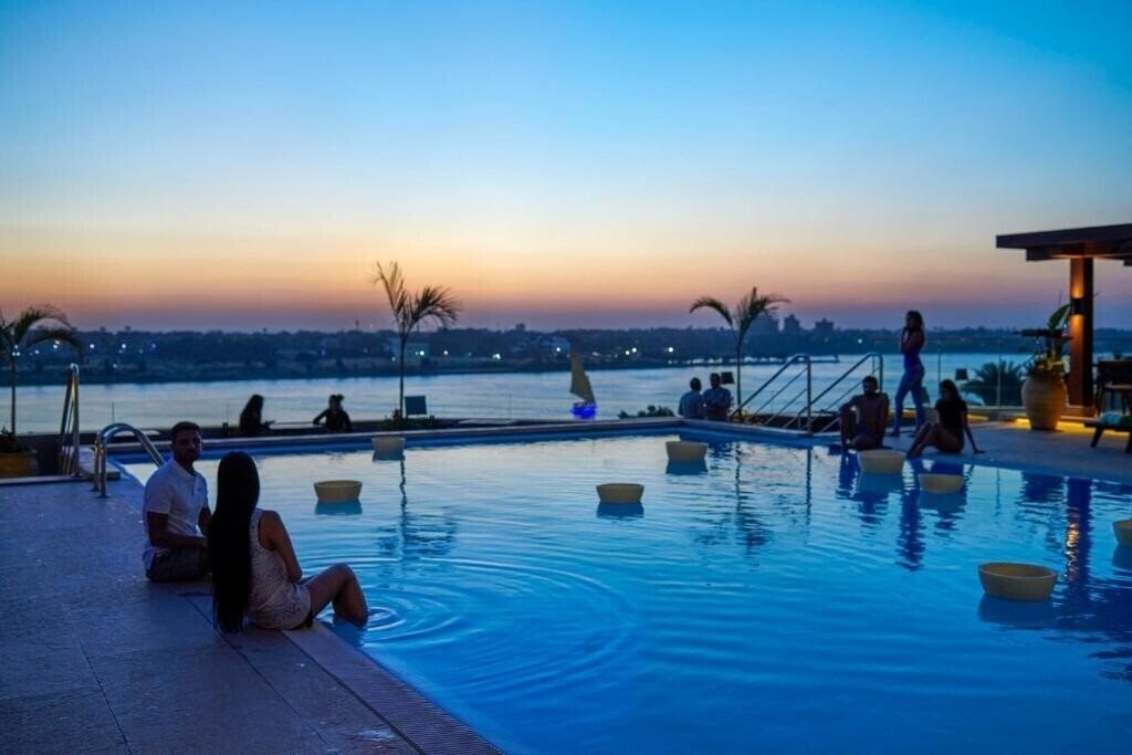 Апартаменты Holiday Inn Cairo Maadi 5*