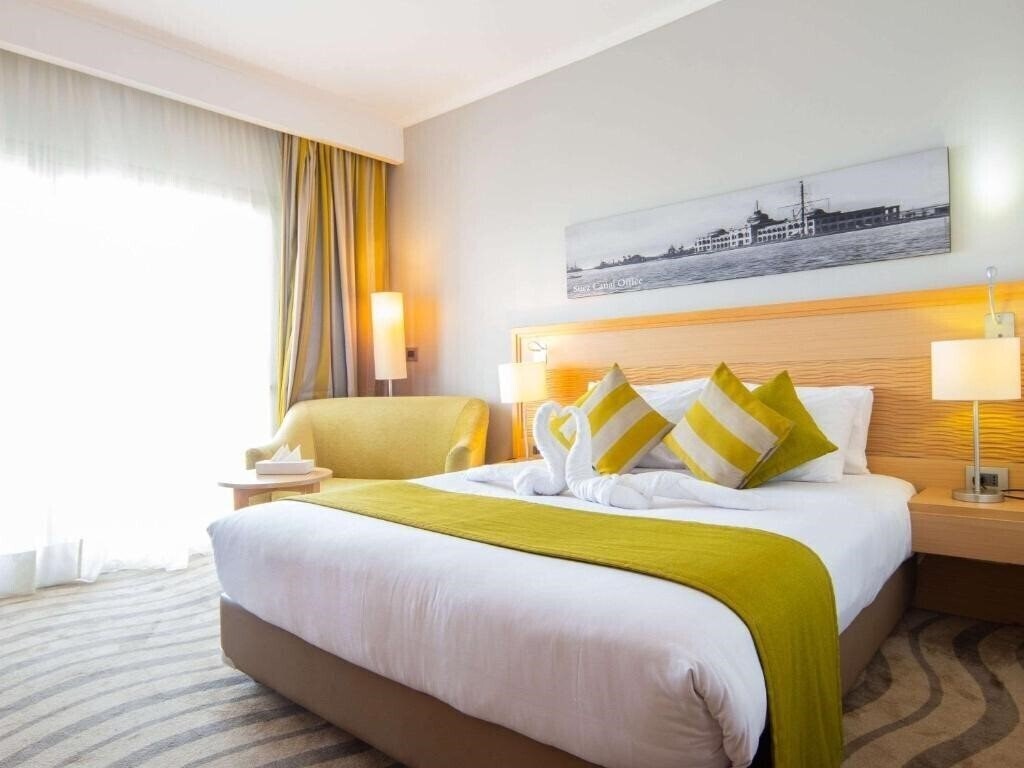 Панорама Mercure Ismailia Forsan Island Hotel 4*