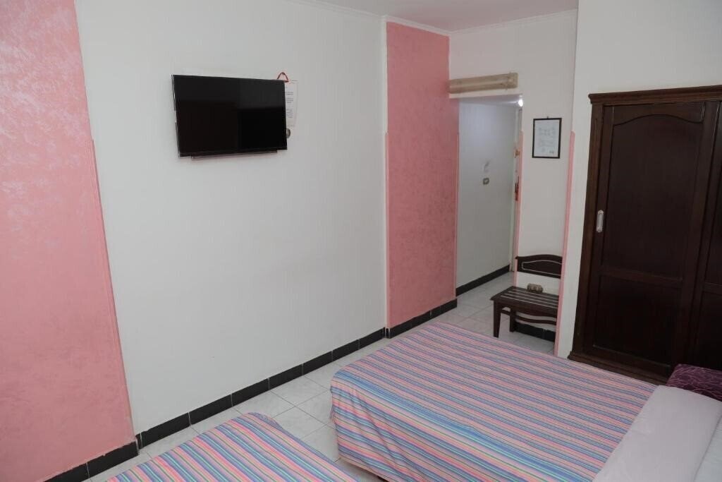 Апартаменты Happy City 3*