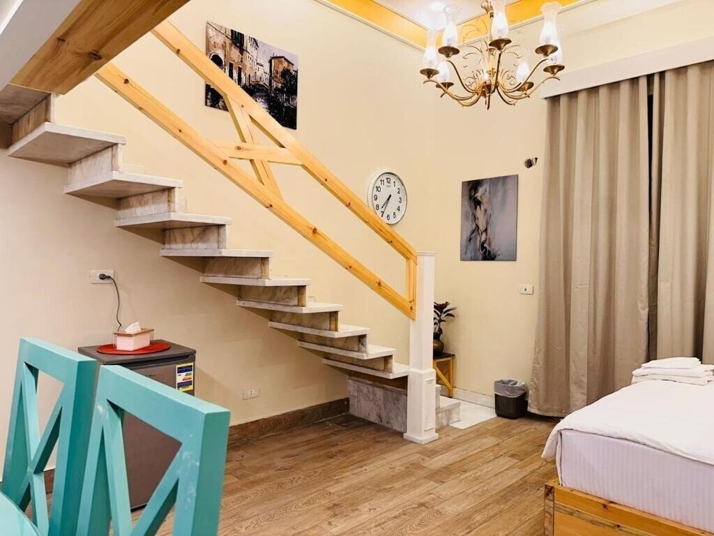 Апартаменти Paris Hostel 3*
