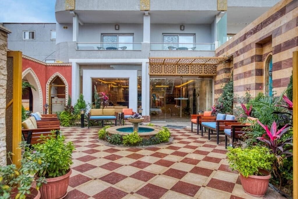 Панорама Mamluk Pyramids Hotel 4*