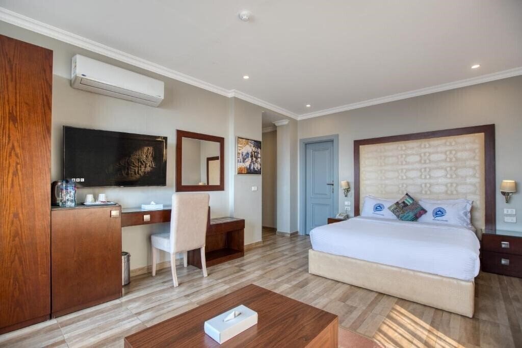 Вид Mamluk Pyramids Hotel 4*