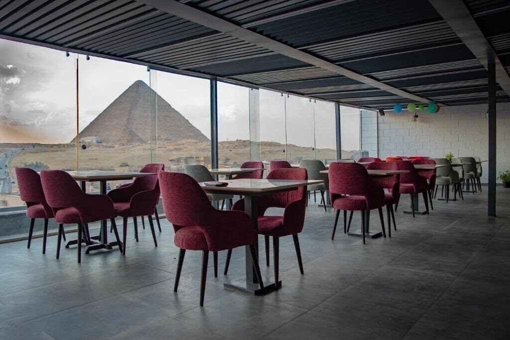 Апартаменти Marvel Stone Hotel 3*