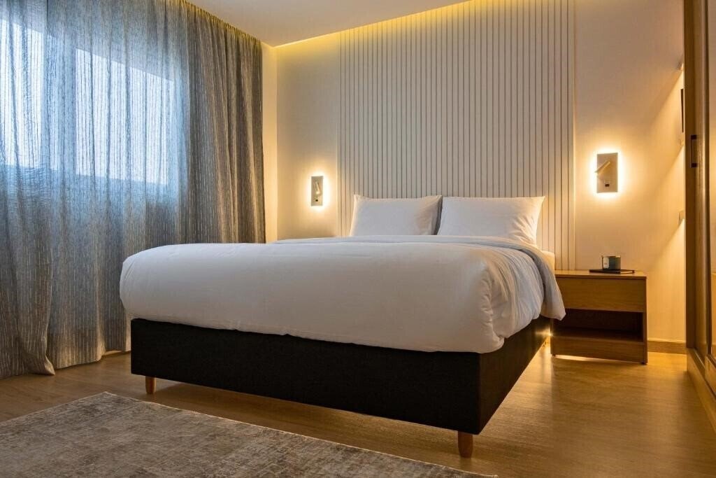 Готель Parkside Boutique Furnished Apartments 4*