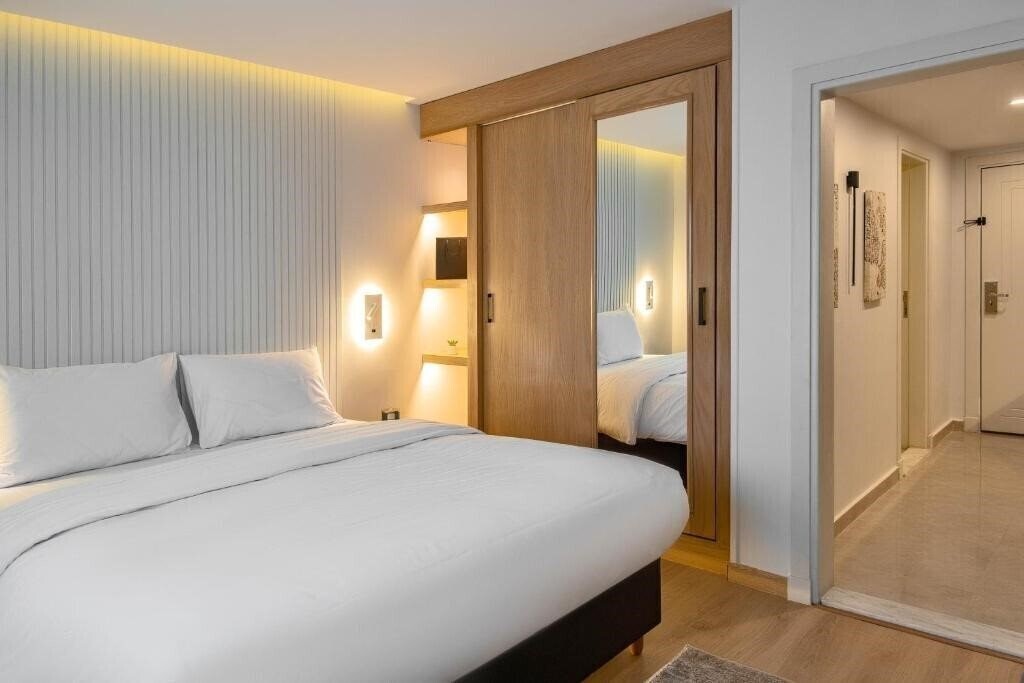 Територія Parkside Boutique Furnished Apartments 4*