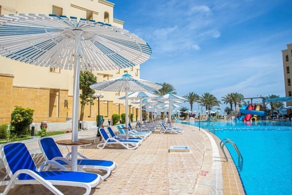 Картинка AMC Royal Hotel & SPA 5*