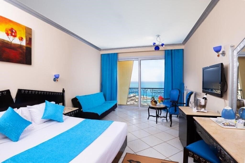 Вид King Tut Aqua Park Beach Resort 4*