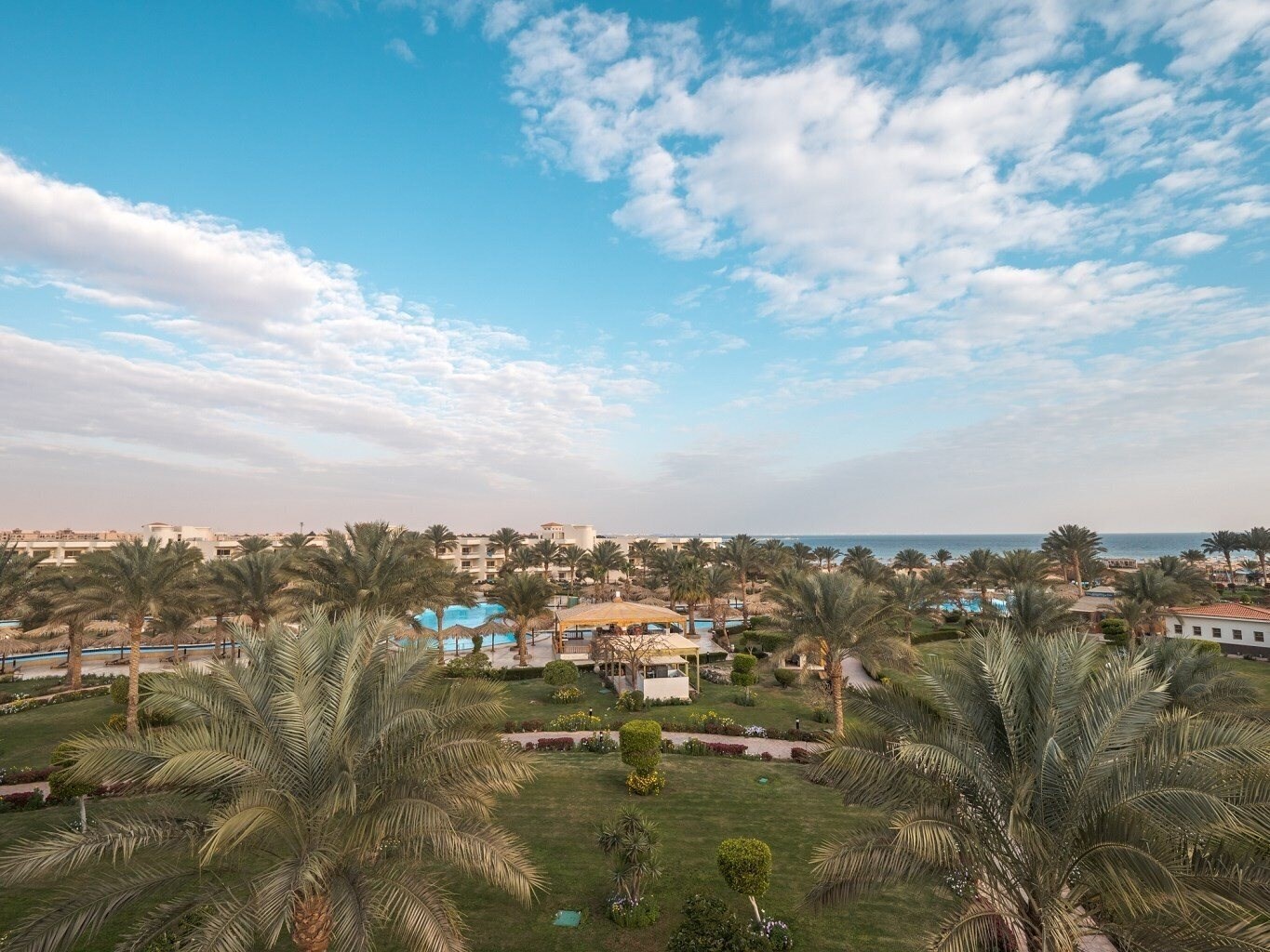 Панорама Long Beach Resort Hurghada (ex. Hilton Hurghada Long Beach Resort) 4*