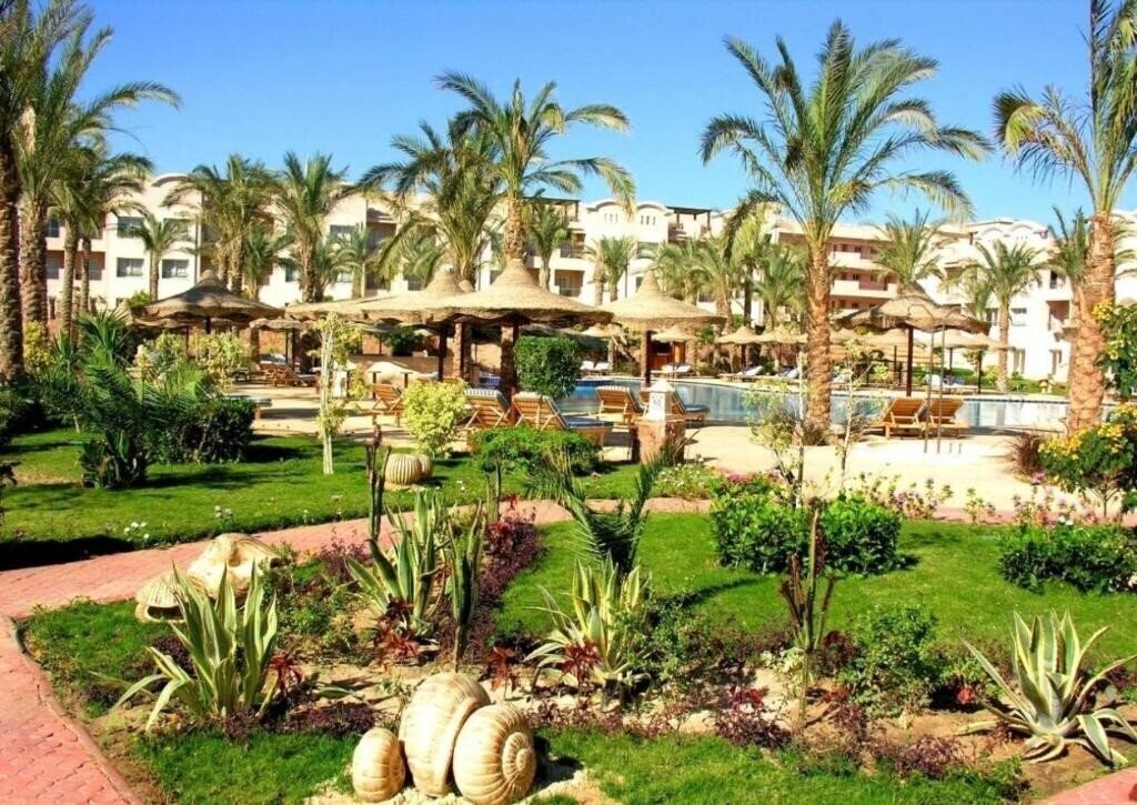 Вид Sunset Boutique Hotel Sahl Hasheesh By Pyramisa (ex. Dessole Sunset Sahl Hasheesh Resort, Pyramisa Sunset Pearl Resort) 4*