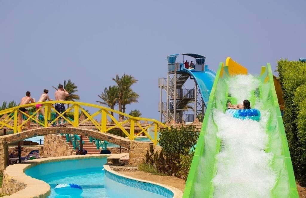Апартаменты Titanic Beach SPA & Aquapark 5*