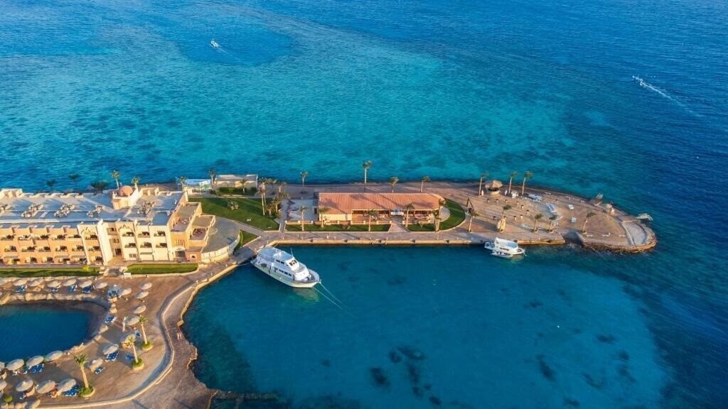 Апартаменты Sunny Days El Palacio Resort & SPA 4*