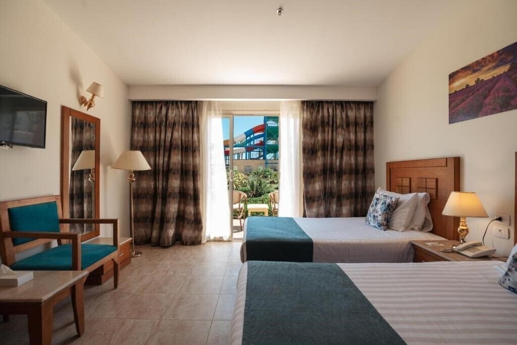 Фото Sunrise Serano Aqua Park Resort 4*