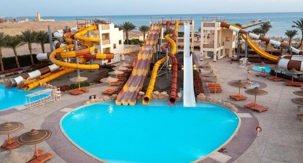 Отель El Karma Aqua Beach Resort 4*