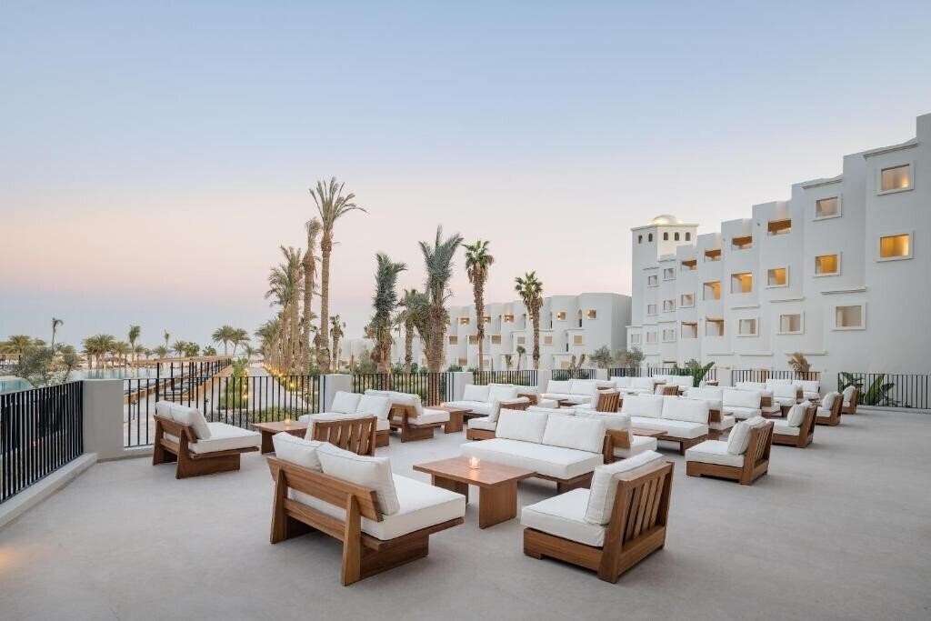 Территория Serry Beach Resort 5*