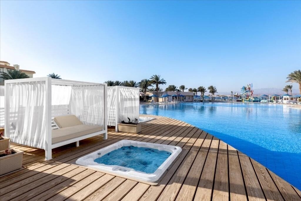 Апартаменты The V Luxury Resort Sahl Hasheesh 5*