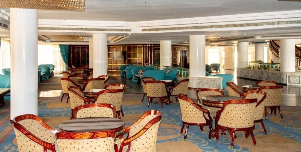 Вид White Valley Palace (ex. Emerald Beach & Resort, Golden 5 Emerald) 5*