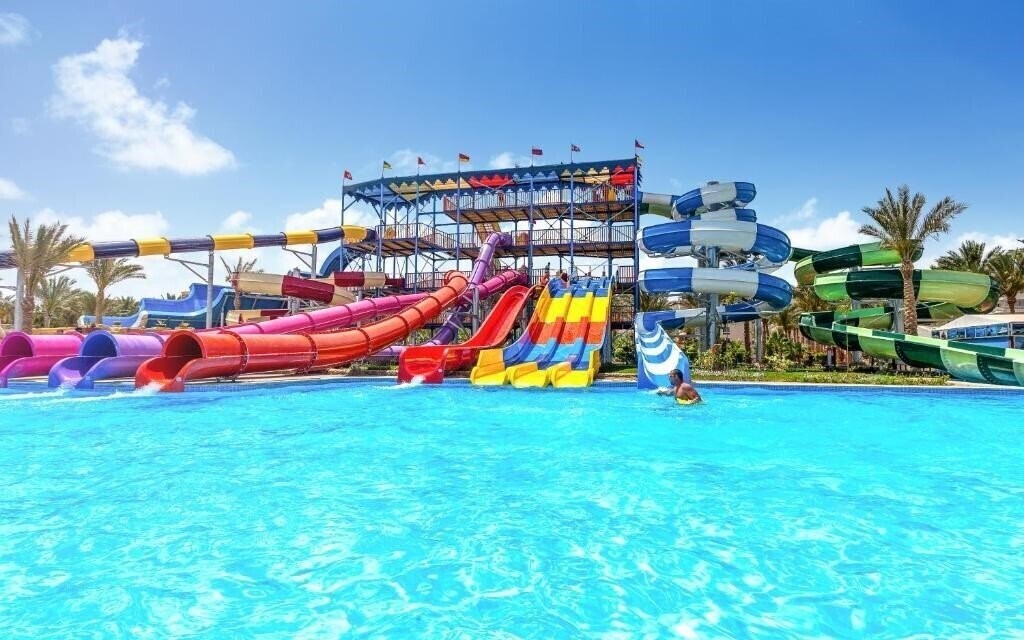 Апартаменты Sunrise Aster Aqua Park Resort (ex. Le Jardin Aqua Park Resort by Sunrise, Hawaii Le Jardin Aqua Park Resort, Festival Le Jardin Resort) 4*