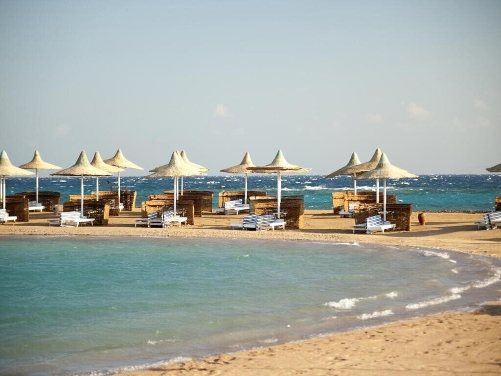 Отель Coral Beach Hurghada 4*