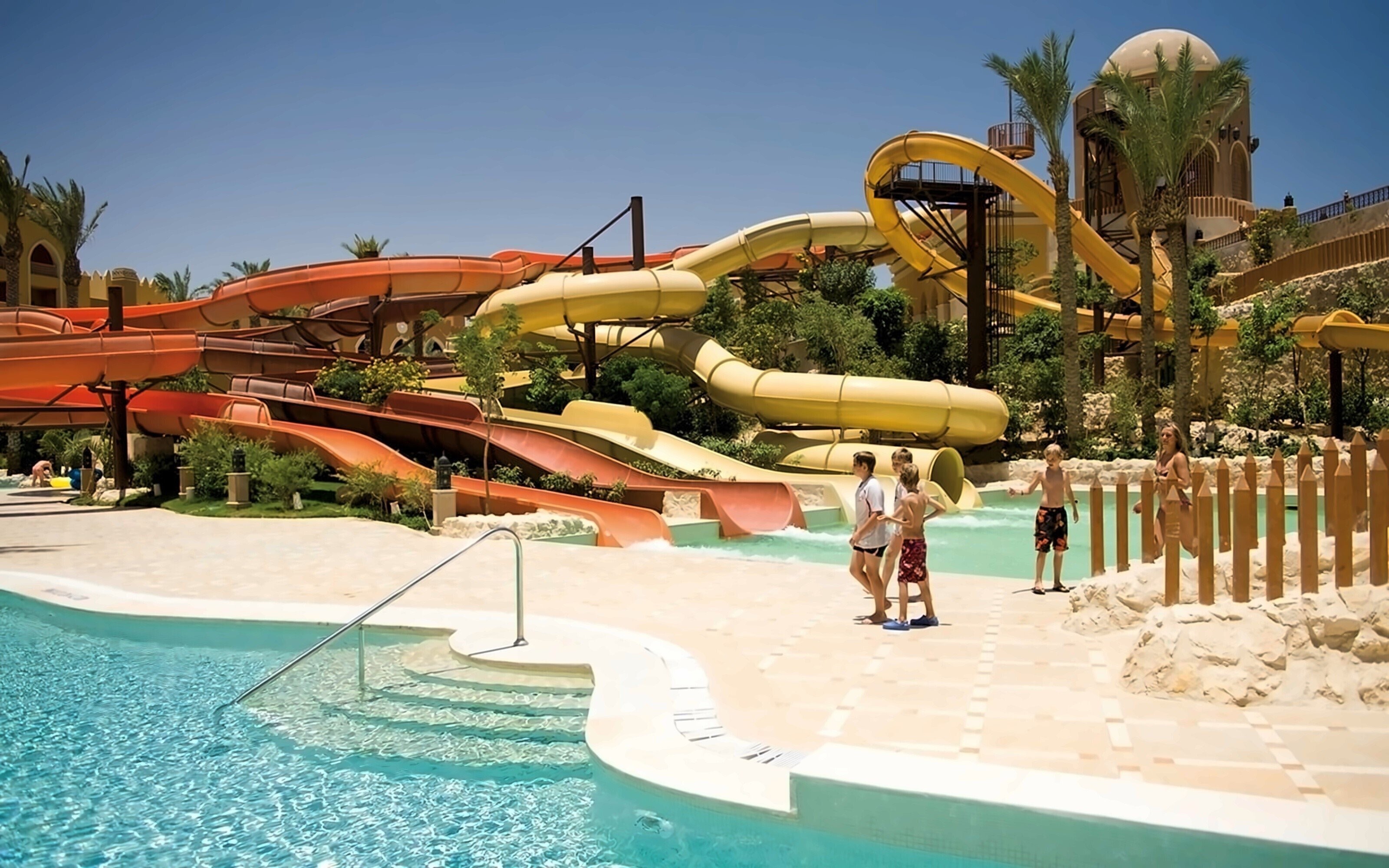 Апартаменты Morgana Beach Resort Hotel	 5*