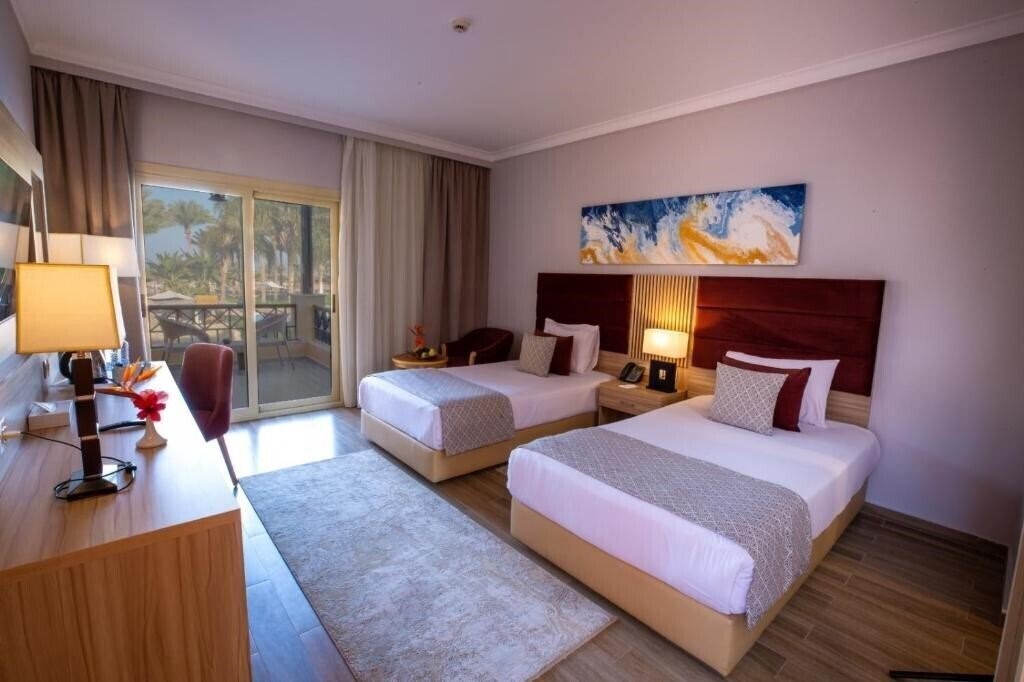 Фото Stella Beach Resort & SPA 5*