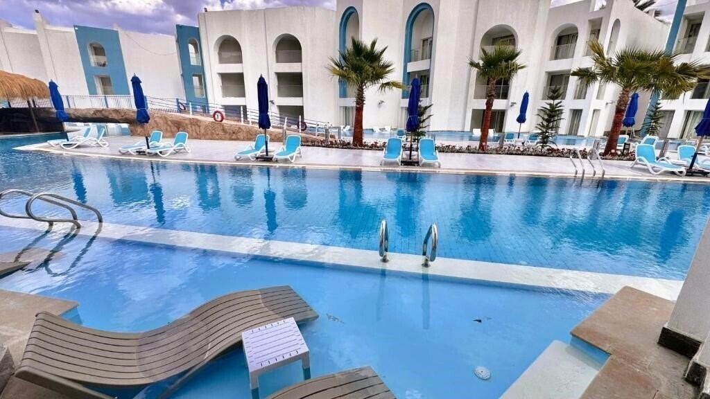 Панорама Stella Beach Resort & SPA 5*