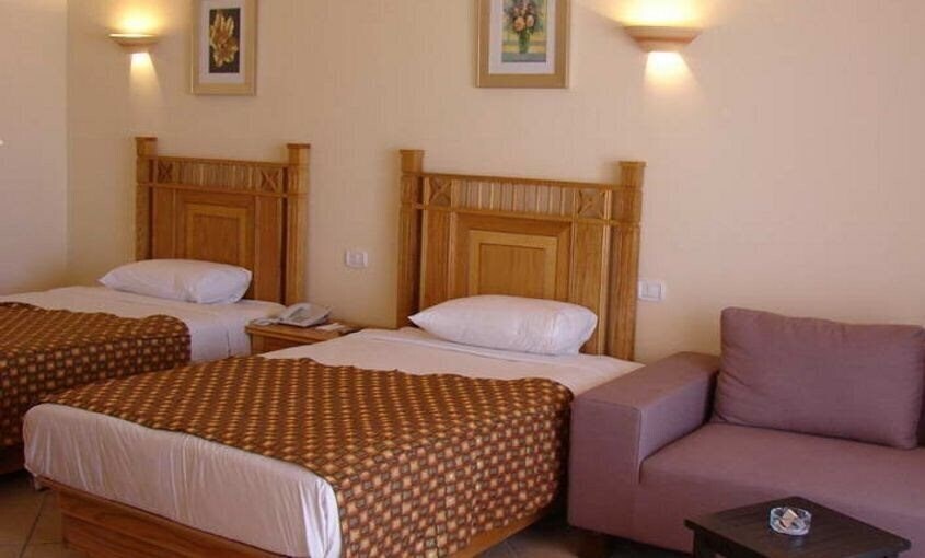 Вид Solymar Dolphen House 4*