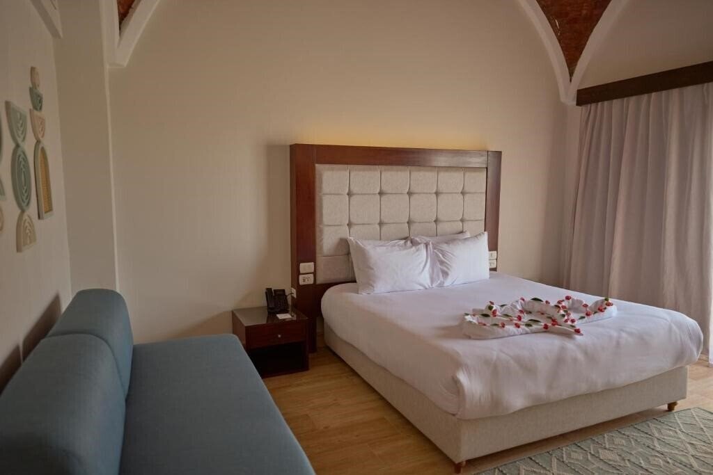 Вид Diamond Beach By Pearl (ex. Akassia Diamond Resort) 4*