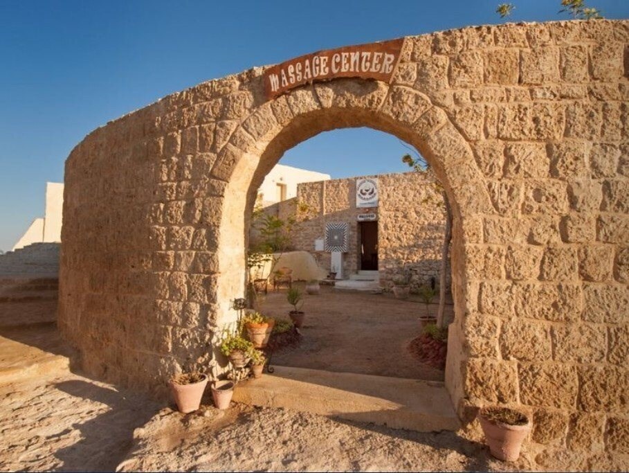 Готель The Oasis Dive Resort 3*