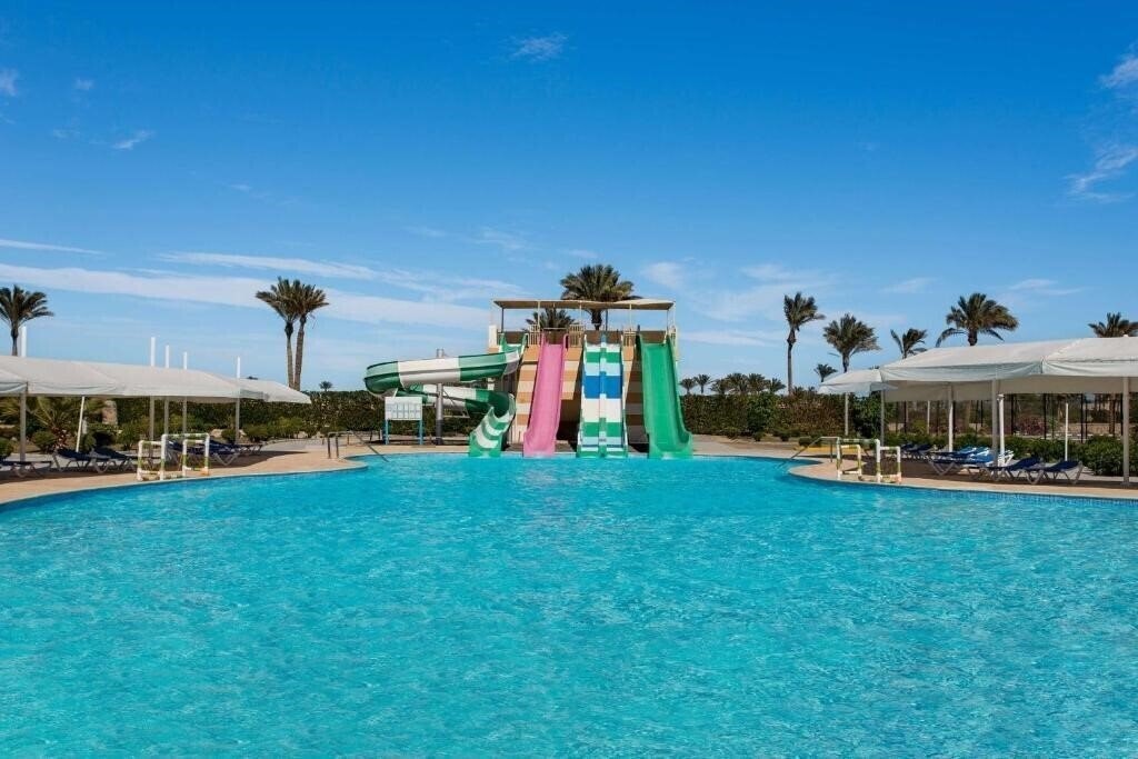 Отель Marina Resort Port Ghalib, a member of Radisson Individuals 5*