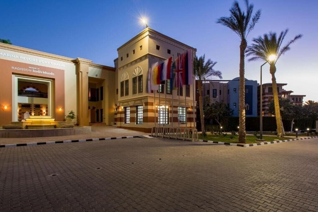 Территория Marina Resort Port Ghalib, a member of Radisson Individuals 5*