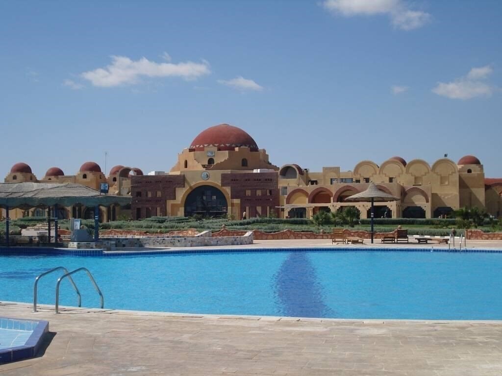 Вид Carnelia Beach Resort 4*